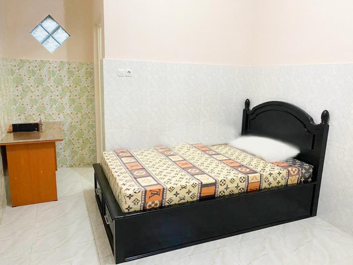 Oyo 90030 Thamrin 2*