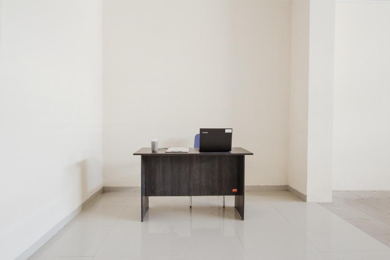 Oyo 90030 Thamrin Hotel 2*
